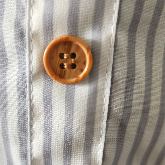 (Juniors) Large Striped Skirt - Picture 5 of 5